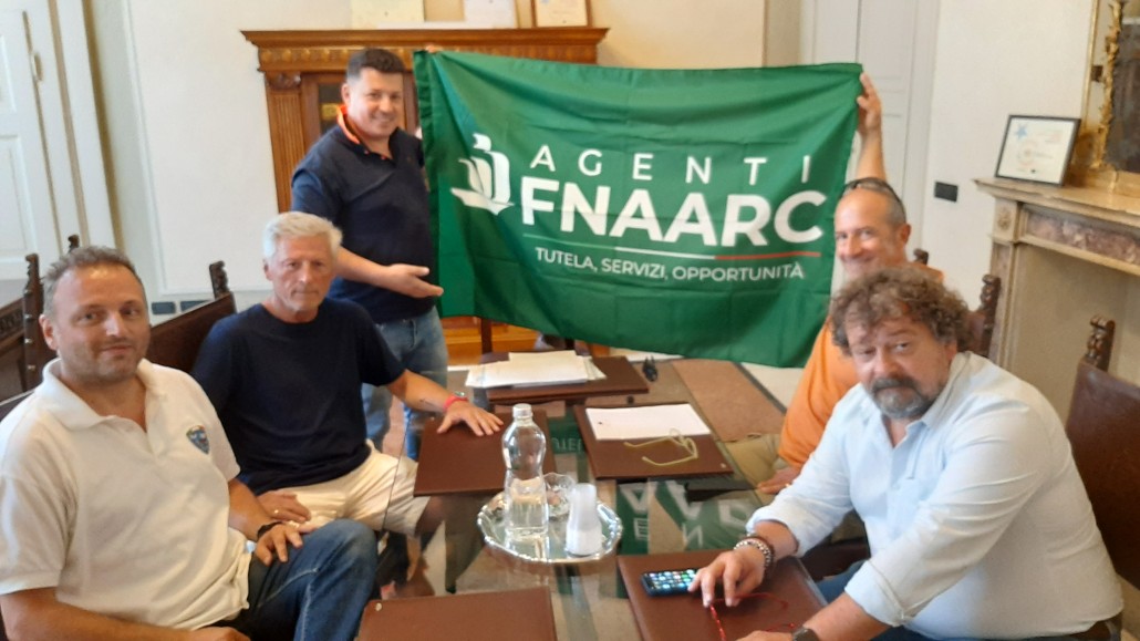 Il direttivo di Fnaarc Cremona: Confcommercio Provincia di Cremona si appresta ad ospitare i massimi vertici nazionali di FNAARC l’organizzazione di categoria degli Agenti e Rappresentanti di Commercio.